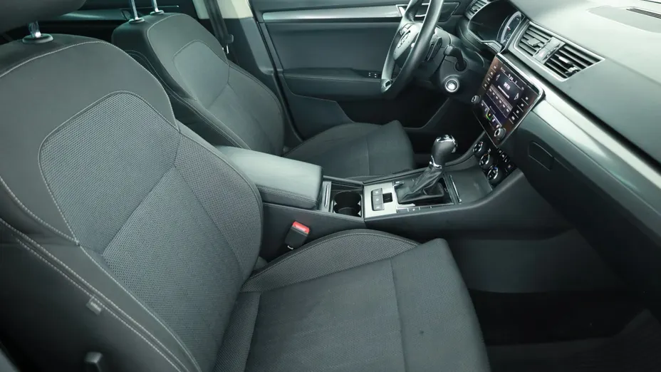 Skoda Superb -