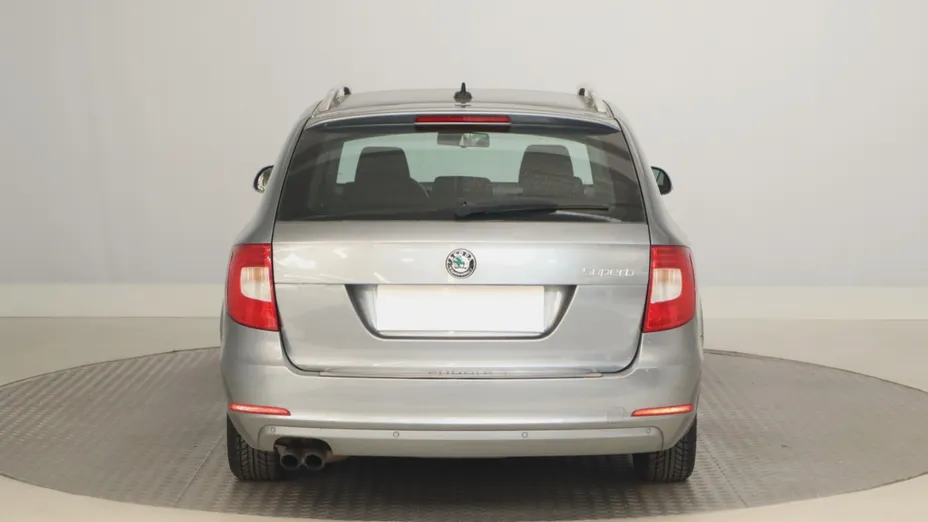 Skoda Superb -