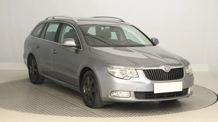 Skoda Superb -