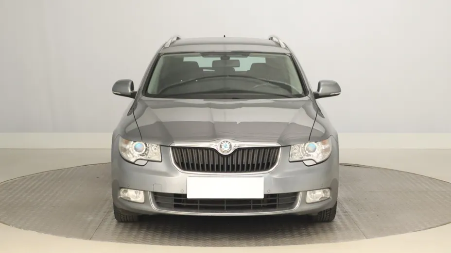 Skoda Superb -
