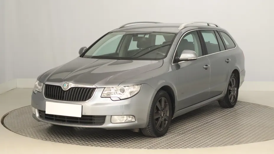 Skoda Superb -
