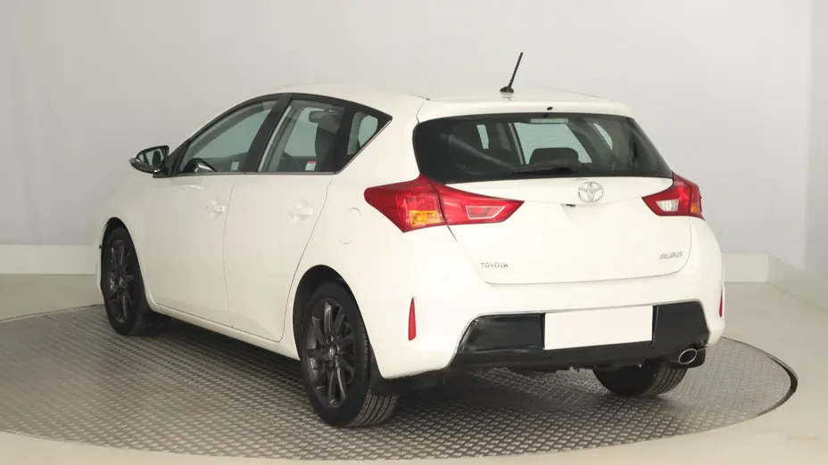 Toyota Auris -