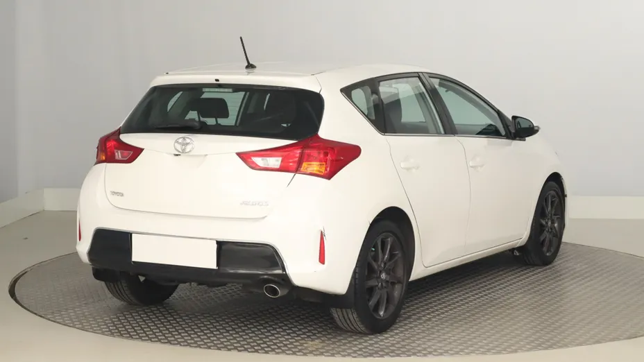 Toyota Auris -