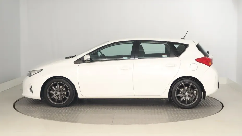 Toyota Auris -