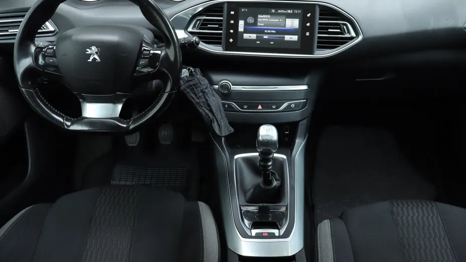 Peugeot 308 -