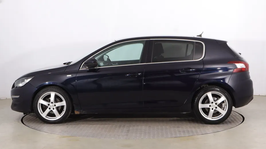 Peugeot 308 -