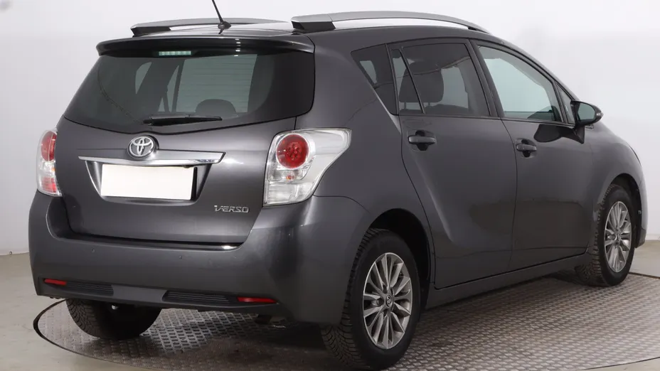 Toyota Verso -