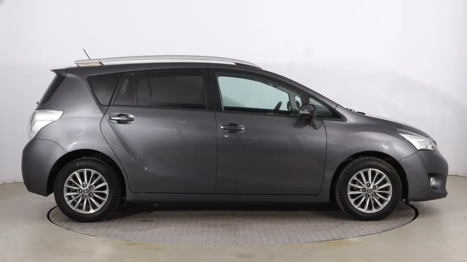 Toyota Verso -