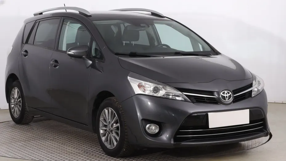 Toyota Verso -