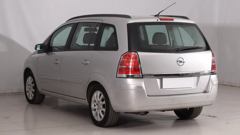 Opel Zafira -