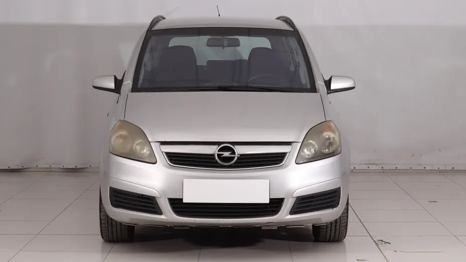 Opel Zafira -