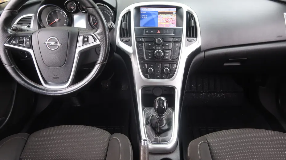 Opel Astra -