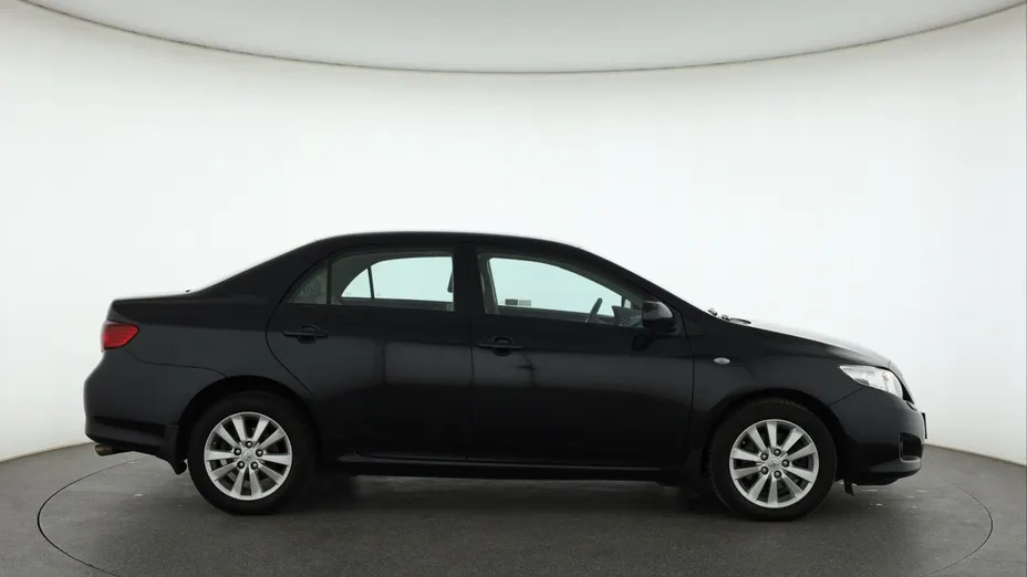 Toyota Corolla -