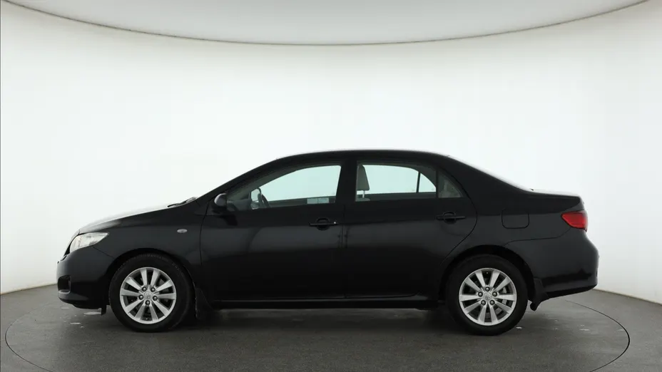 Toyota Corolla -