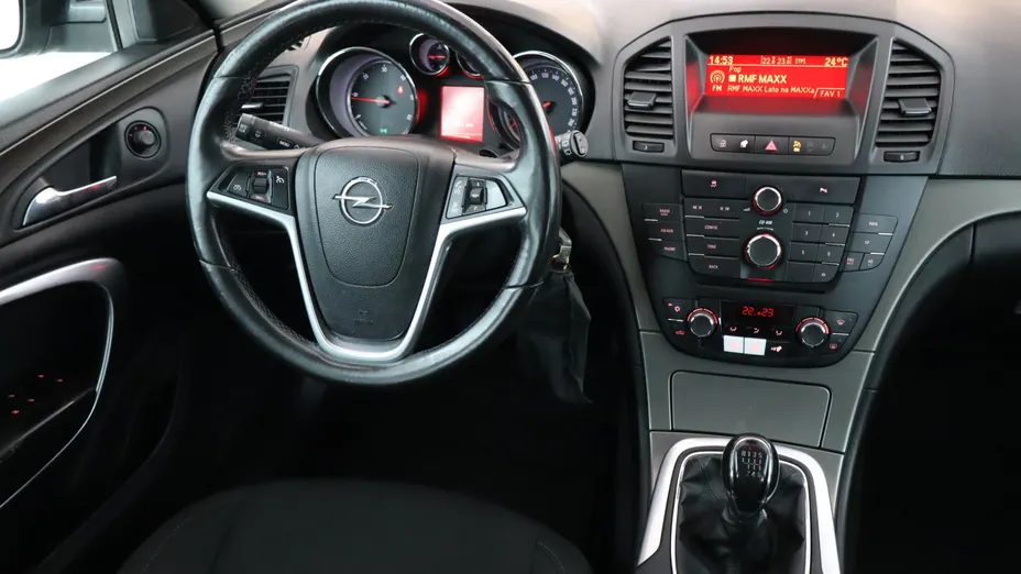 Opel Insignia -