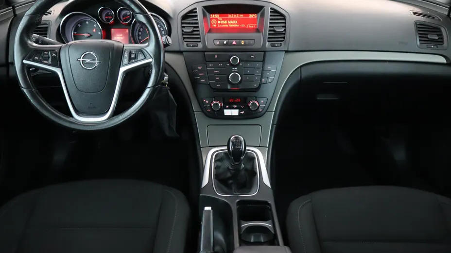 Opel Insignia -