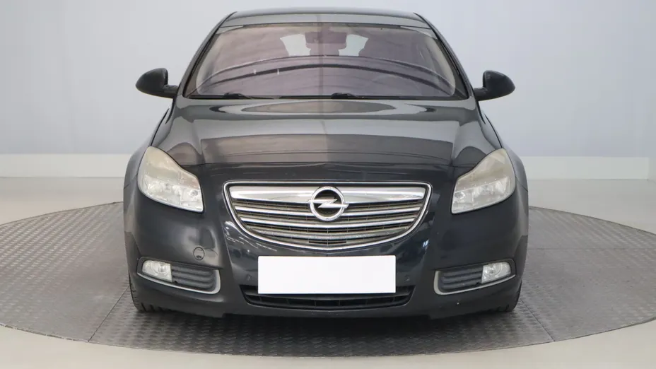 Opel Insignia -