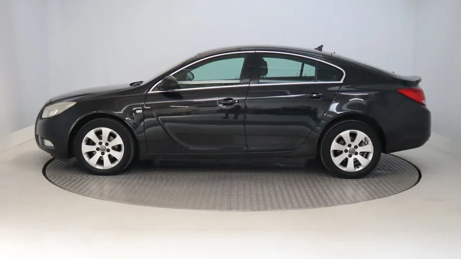 Opel Insignia -