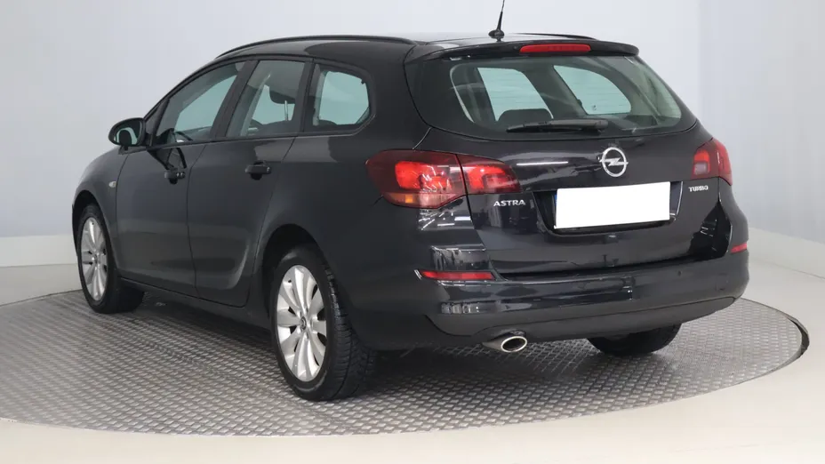 Opel Astra -