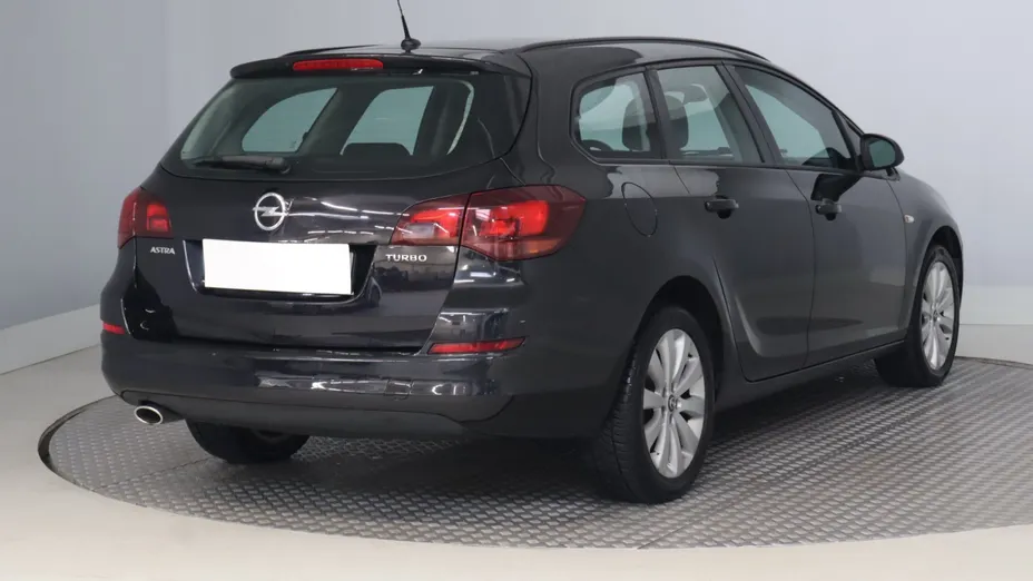 Opel Astra -