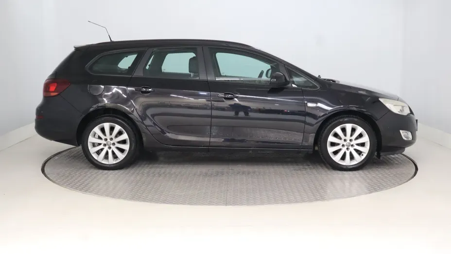 Opel Astra -