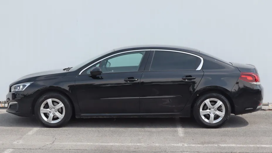 Peugeot 508 -