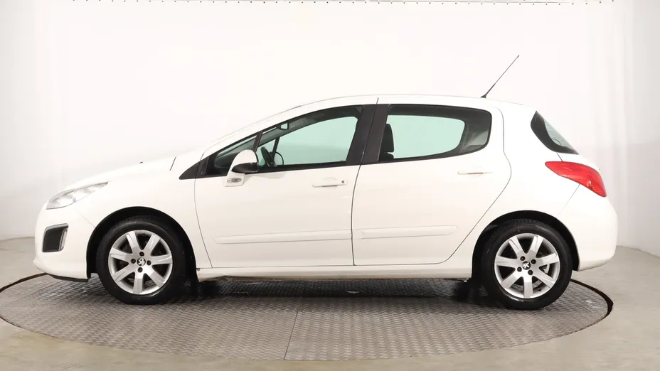 Peugeot 308 -