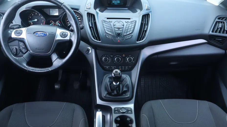Ford Kuga -