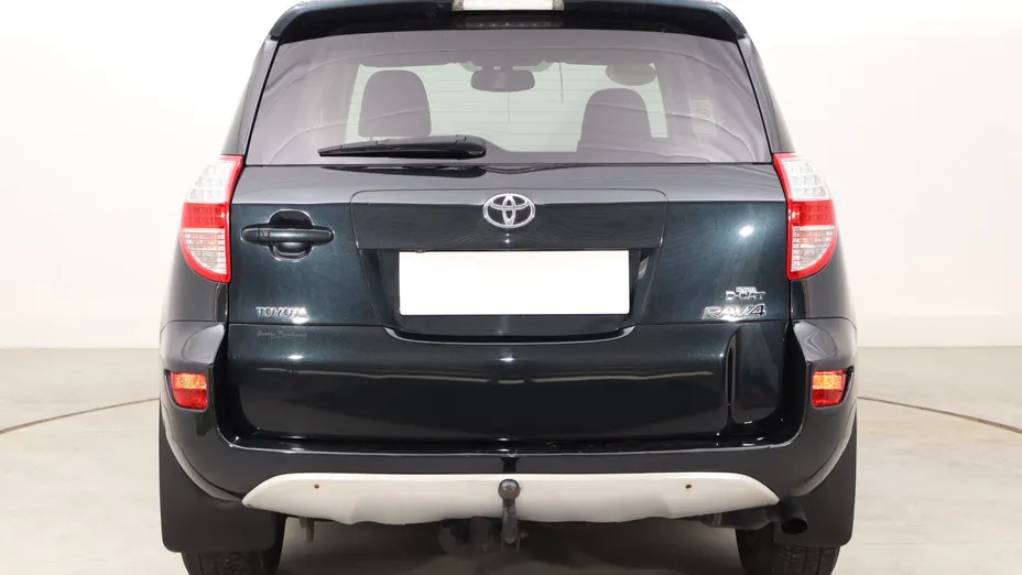 Toyota RAV4 -