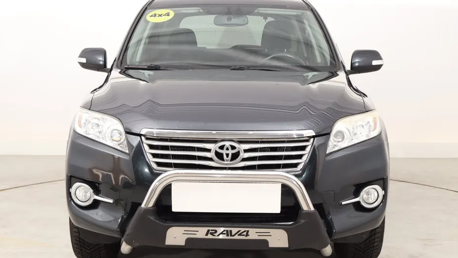 Toyota RAV4 -