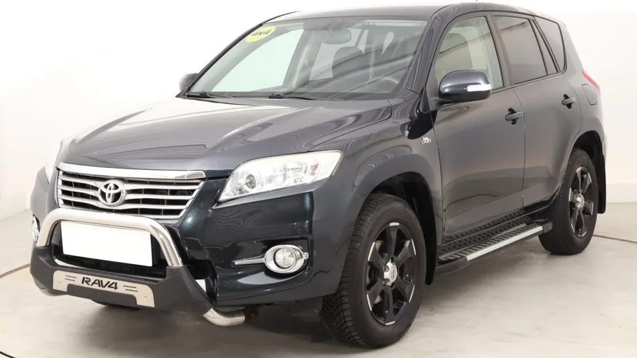 Toyota RAV4 -