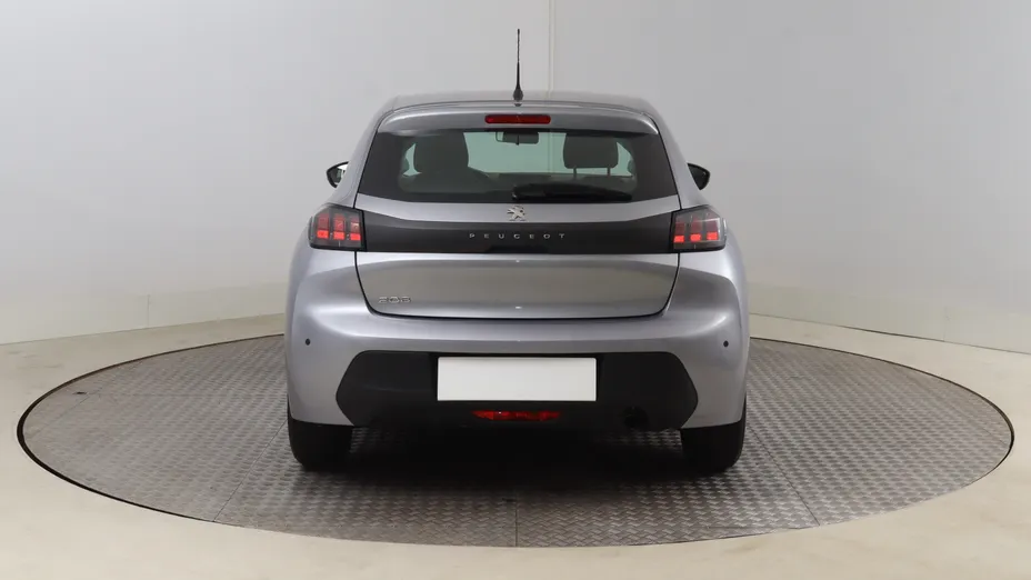 Peugeot 208 -
