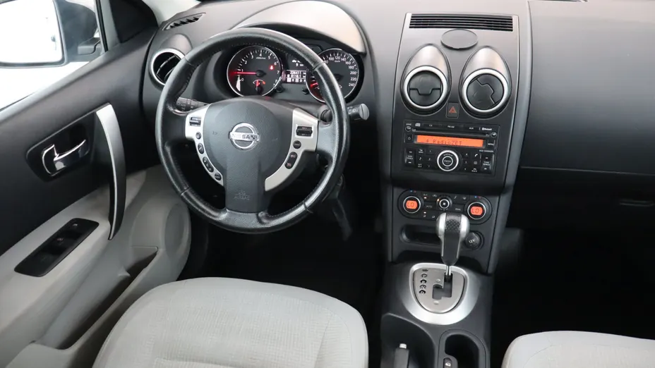 Nissan Qashqai -