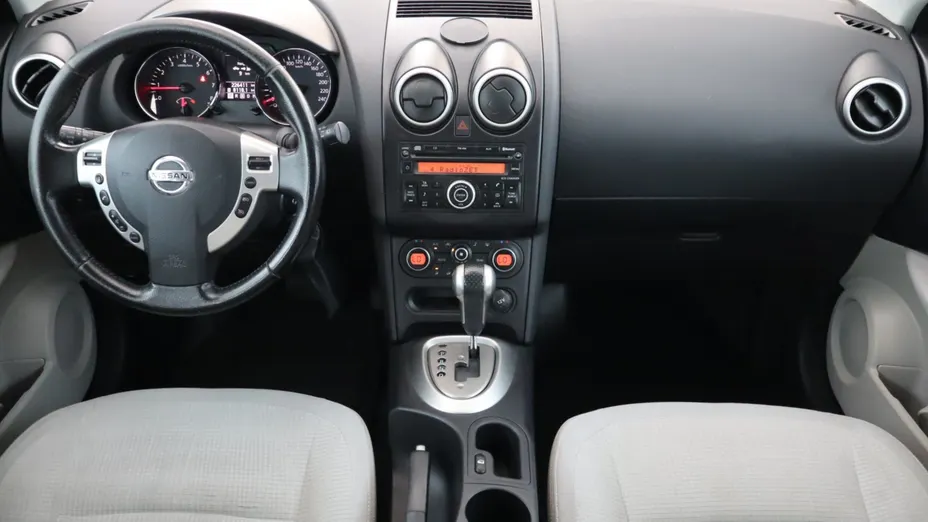 Nissan Qashqai -