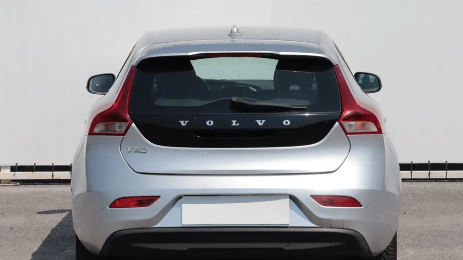 Volvo V40 -