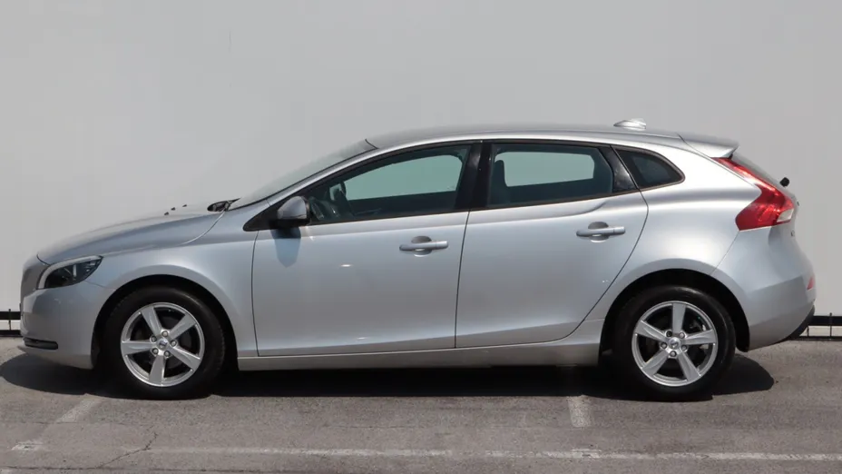 Volvo V40 -