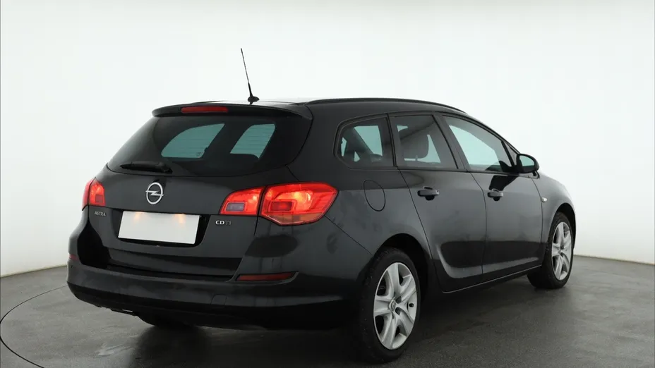 Opel Astra -