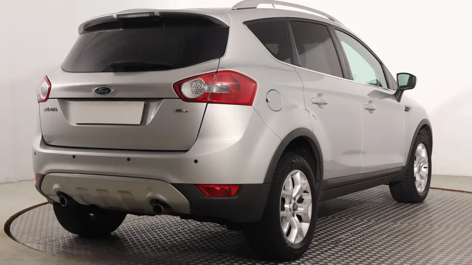 Ford Kuga -
