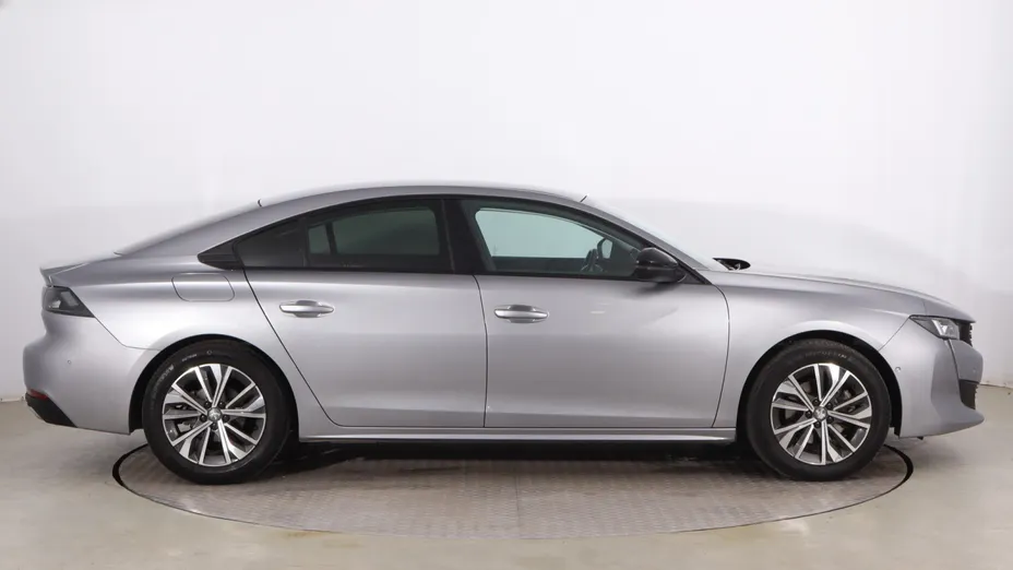 Peugeot 508 -