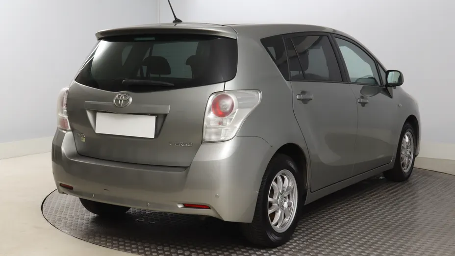 Toyota Verso -