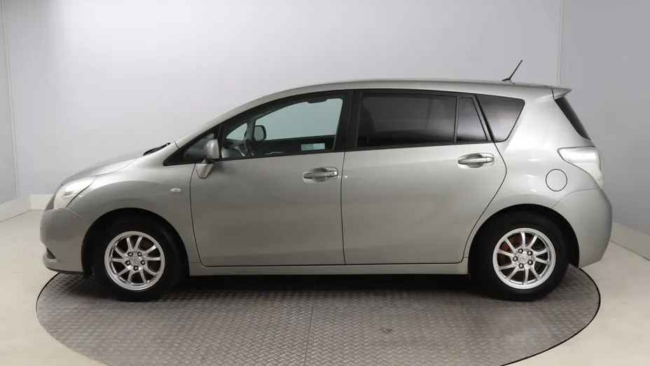 Toyota Verso -