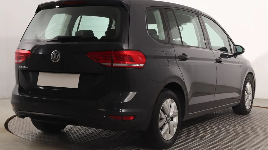 VW Touran -