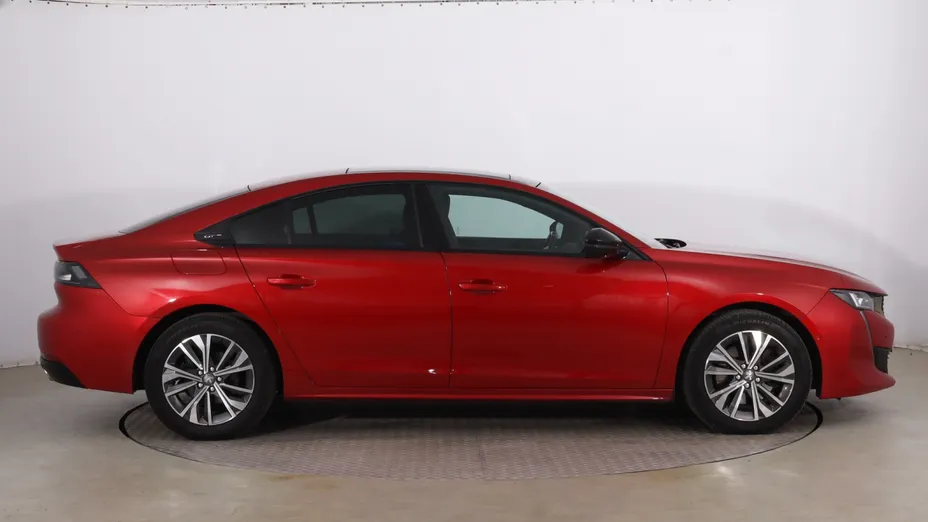 Peugeot 508 -