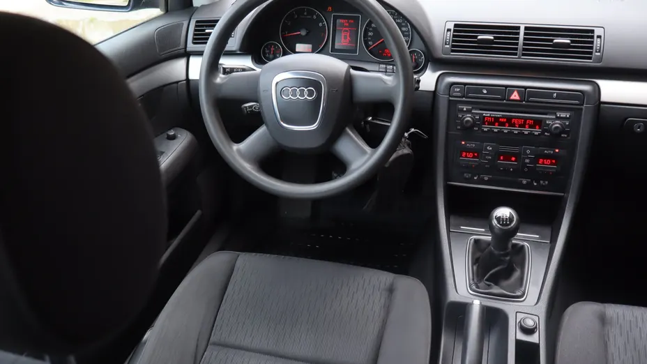 Audi A4 -