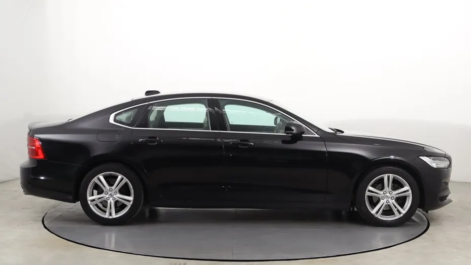 Volvo S90 -