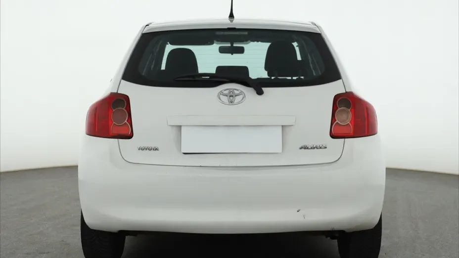 Toyota Auris -