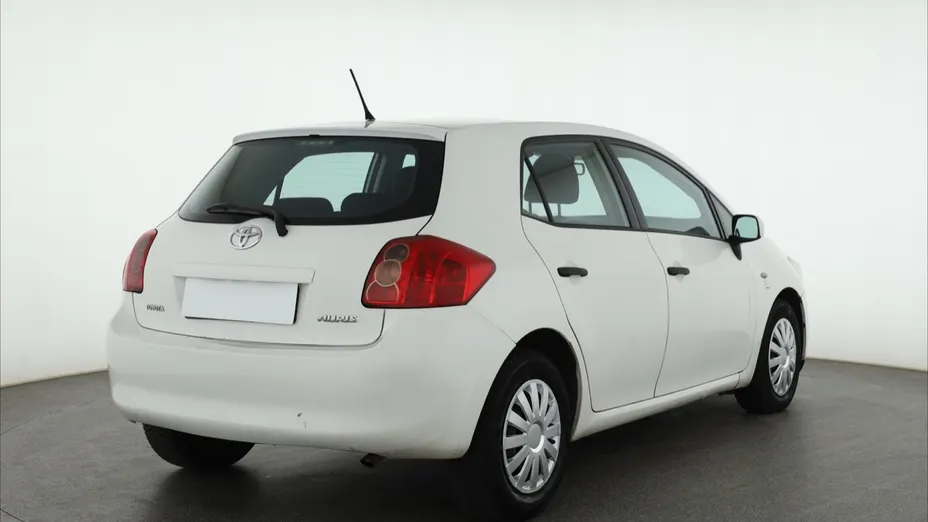 Toyota Auris -