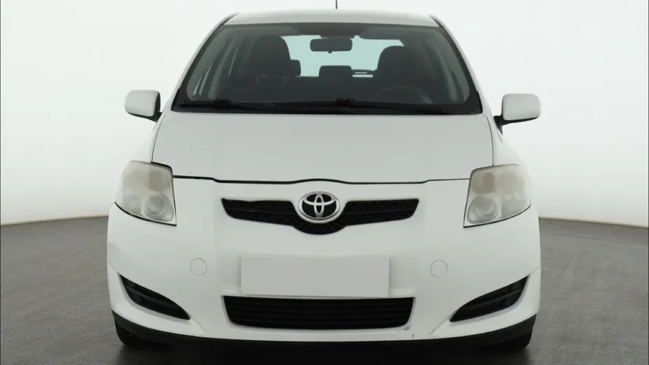 Toyota Auris -