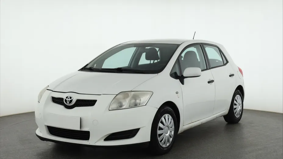 Toyota Auris -