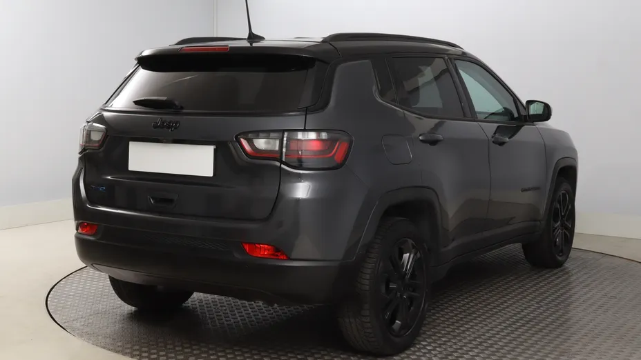 Jeep Compass -